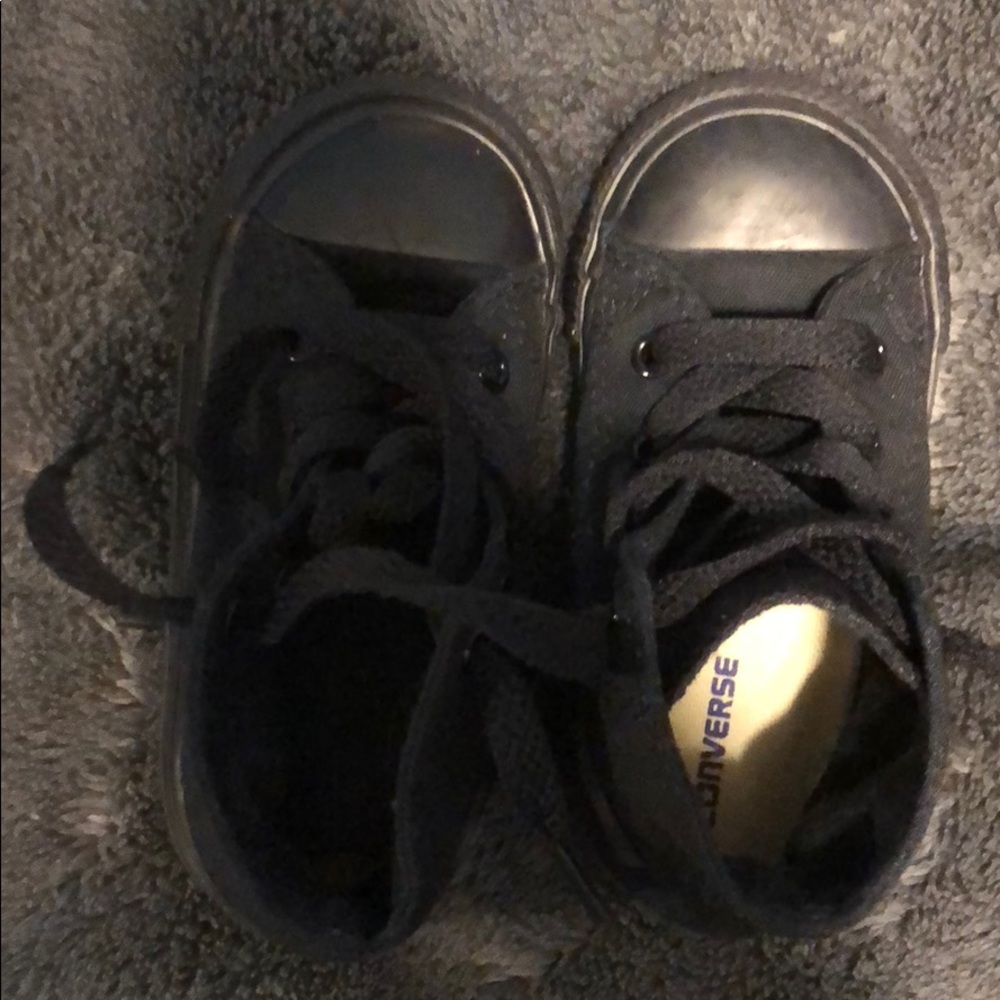 Black high top converse